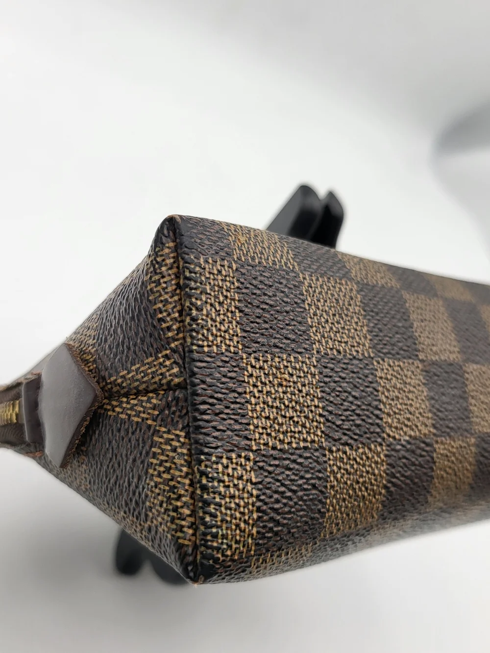 Louis Vuitton Damier Ebene Canvas Cosmetic Small Pouch..Authentic...